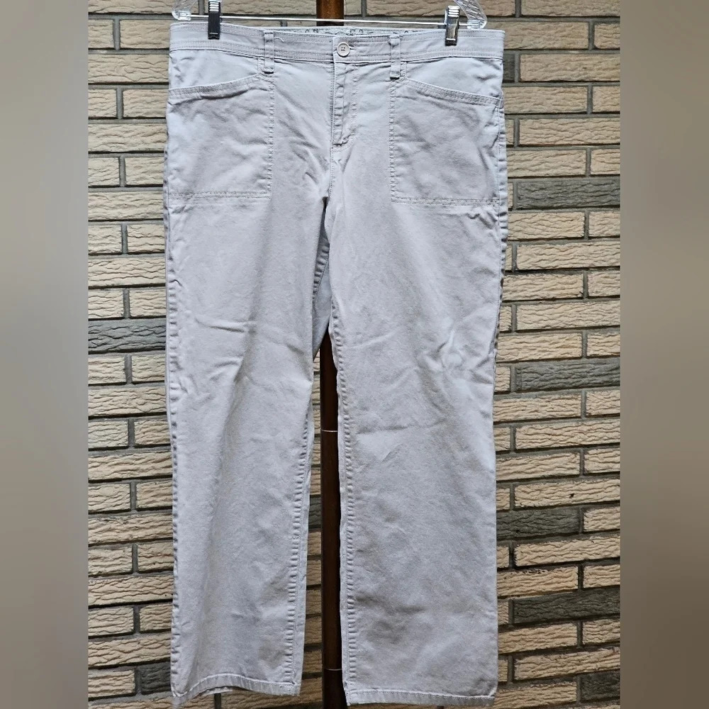 Gloria Vanderbilt Pants Sz 12 Short